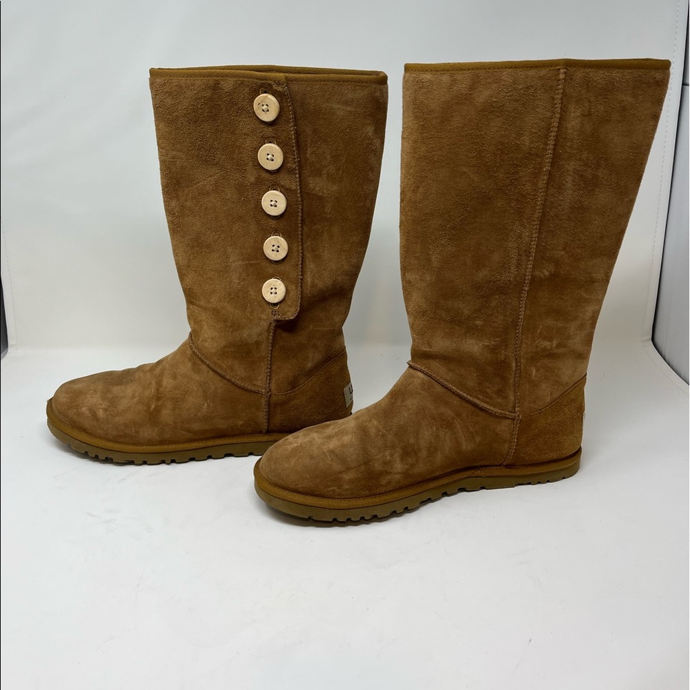 Ugg - unlined / tan size 10. Like new